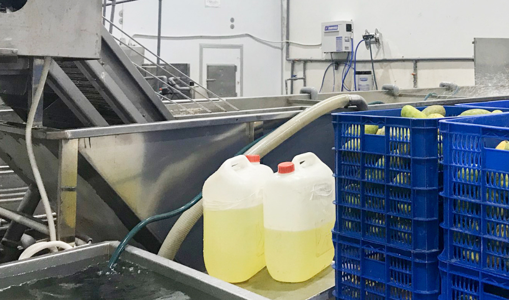 Máy-sản-xuất-dung-dịch-khử-khuẩn-Chlorine-tự-do-NaOClean-được-sử-dụng-tại-Lavifood